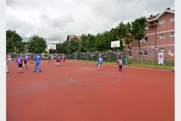 U izgradnju sportskih terena i obnovu školskog objekta uloženo 200.000 eura