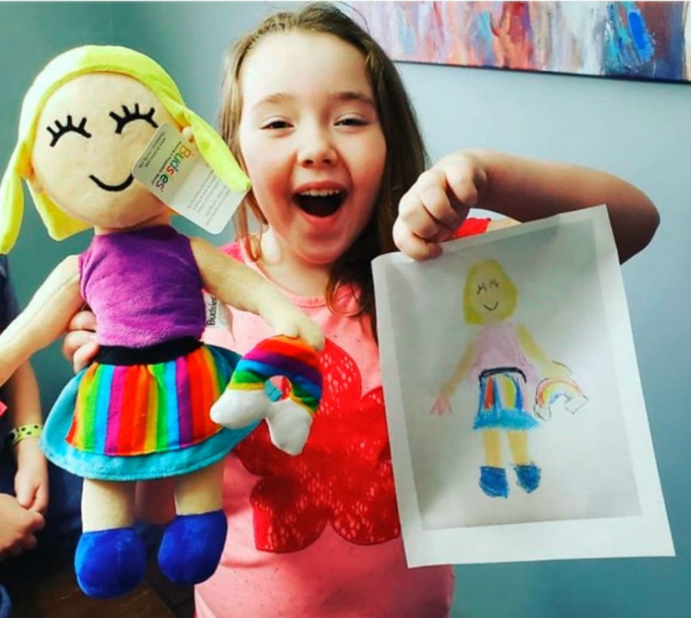 Plišane igračke izrađene na osnovu dječijih crteža oduševile djecu