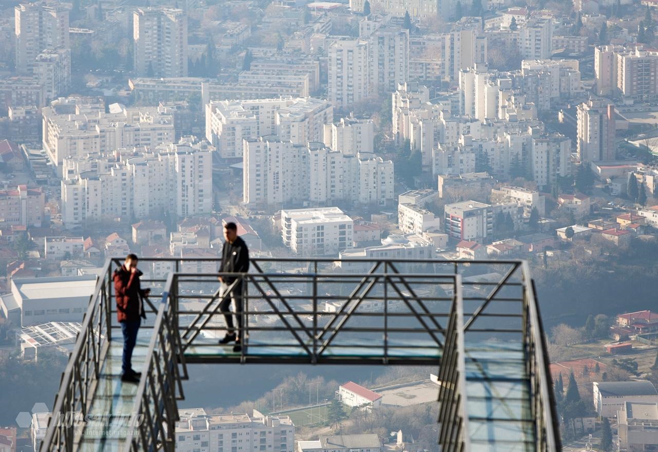 Čarobni pogled i adrenalin: Završavaju se radovi na mostarskom skywalku (FOTO)
