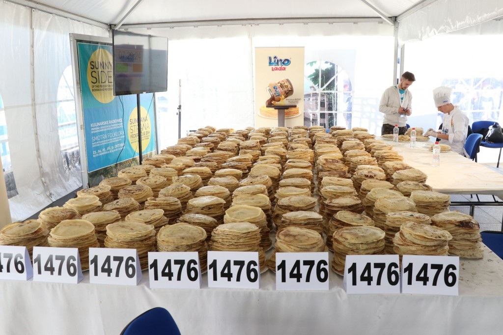 Oboren Guinnessov rekord u najvećem serviranju palačinaka