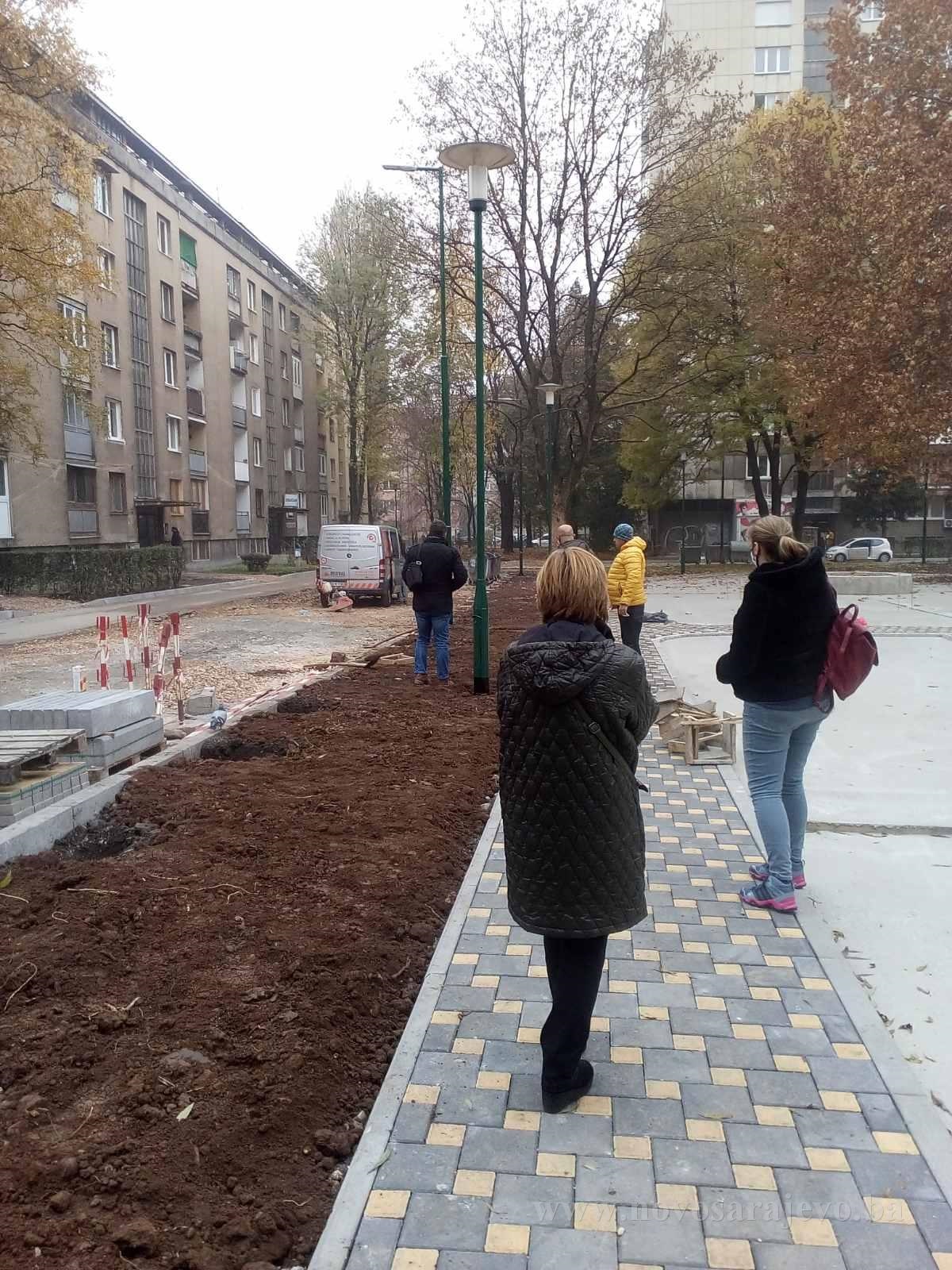 U toku rekonstrukcija saobraćajnih površina i uređenje parka u ulici Grbavička