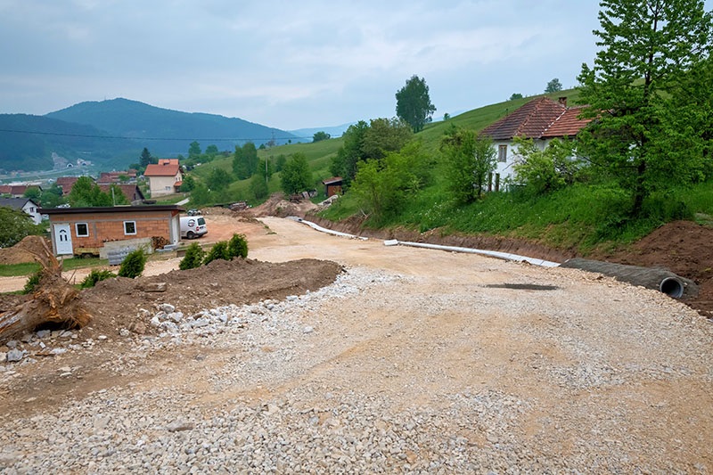Izgradnja i asfaltiranje puta u naselju Vrbanja