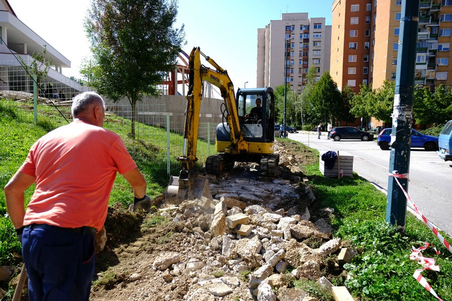 Sanacija i izgradnja staza, stepeništa i rukohvata na 28 lokacija u Novom Gradu