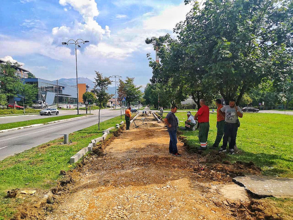 Počela izgradnja biciklističke staze u naselju Dobrinja