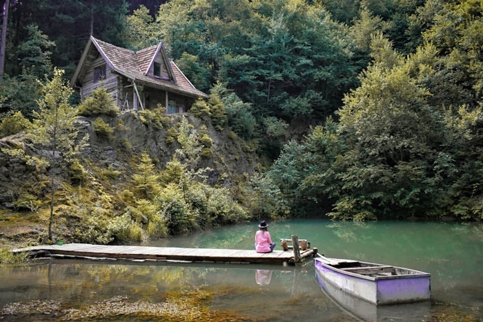 Zelenkovac: Prekrasna eko zona s drvenim bungalovima i šumom