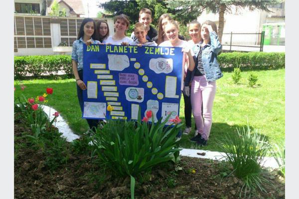 Konzum BiH podržao mlade volontere u čišćenju školskih dvorišta