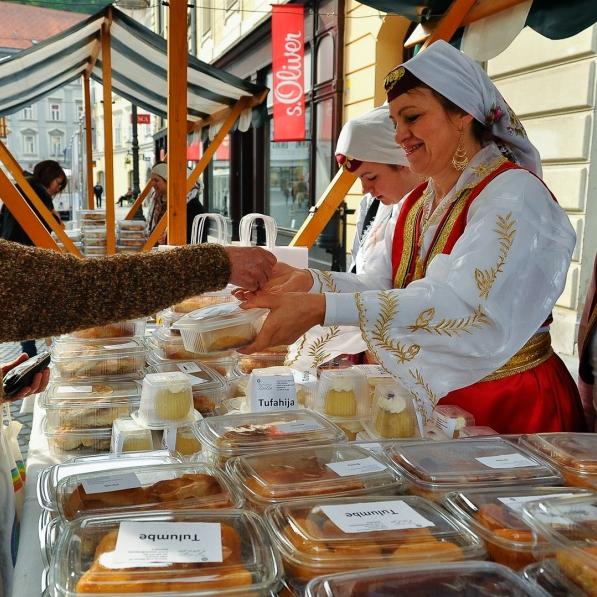 Uspješno organiziran 8. Festival bosanske hrane u Ljubljani