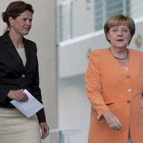 Merkel: Slovenija mora svoje banke dovesti u red