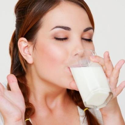 Čaša mlijeka na dan štiti od artritisa i čuva koljena ženama