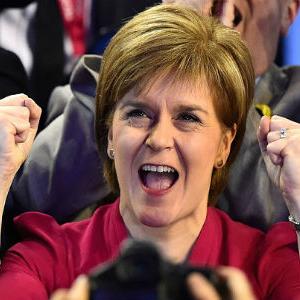 Škotska premijerka ne odbacuje ostanak i u EU i u Britaniji
