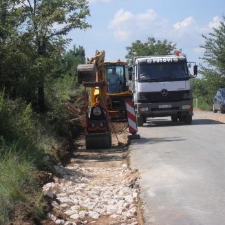 Široki Brijeg: Počeli radovi na rekonstrukciji ceste Ljuti Dolac- Podgorje