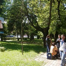 Uređen gradski park u Velikoj Kladuši