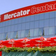 Prodajna izložba ručno rađenih radova i promocija vodiča 'Opening Doors 2012' u MC Mercator