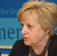 Nada Tešanović, Omiljena profesorica preuzela ministarsku fotelju