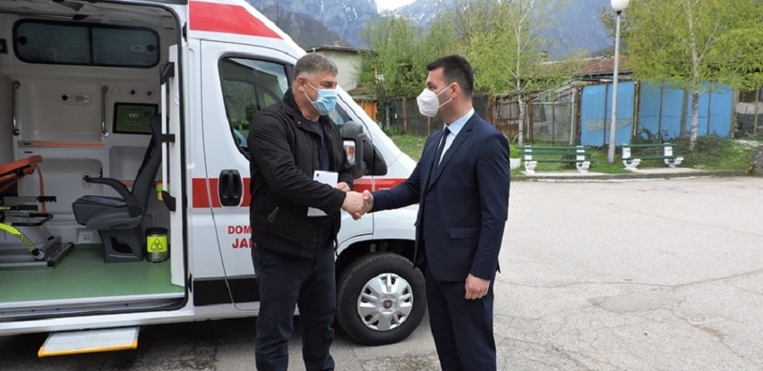 Isporučeno sanitetsko vozilo za potrebe Doma zdravlja Jablanica