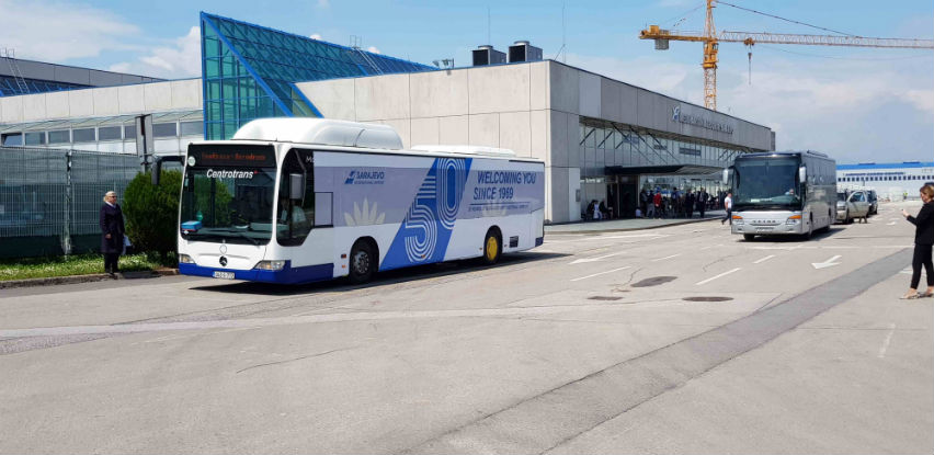Centrotrans autobusi koji saobraćaju na liniji Aerodrom-Bentbaša imaju novo ruho
