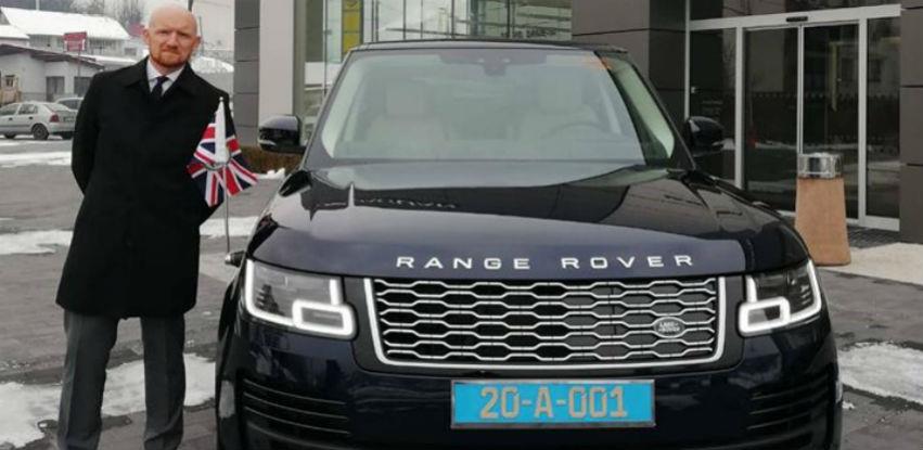 Britanska ambasada Sarajevo među prvim UK ambasadama preuzela Range Rover hibrid