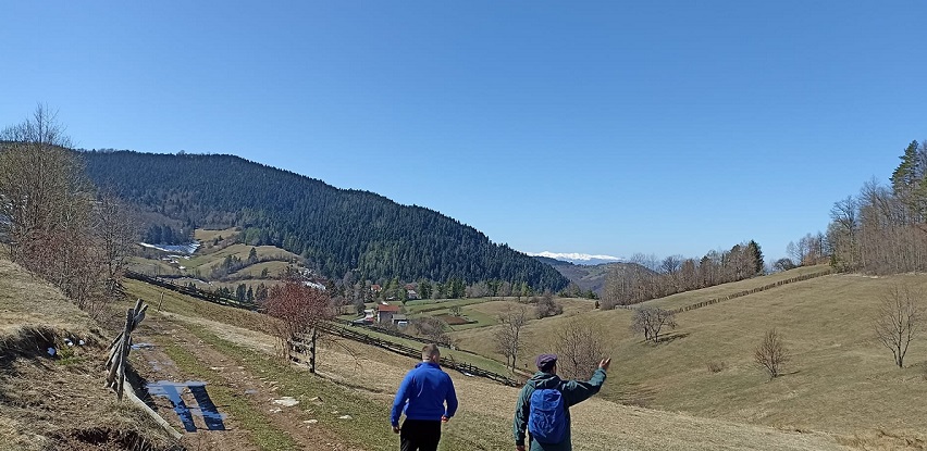 Obilazak planinarske, pješačke i brdskobiciklističke staze na području MZ Budoželje (Foto)