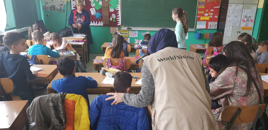 22 djece migranata i izbjeglica uključeno je u obrazovni sistem u BiH
