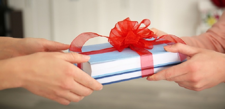 Unaprijedite poslovne odnose i nagradite odanost malim znakom pažnje - Poklonite knjigu!