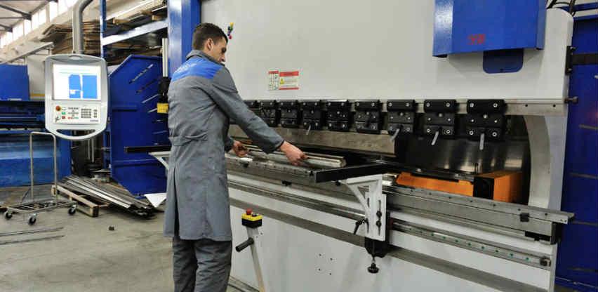 UNIS-TŠP koristi napredne CNC mašine za savijanje lima