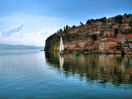 1. Maj sa Almy Travel-om: Posjetite Ohrid, čarobni biser Balkana